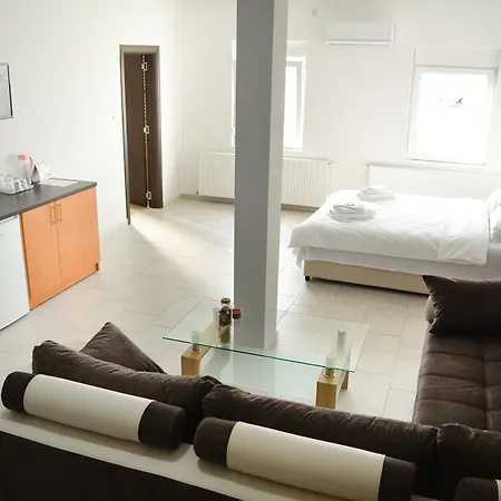 Deltix Guest house *